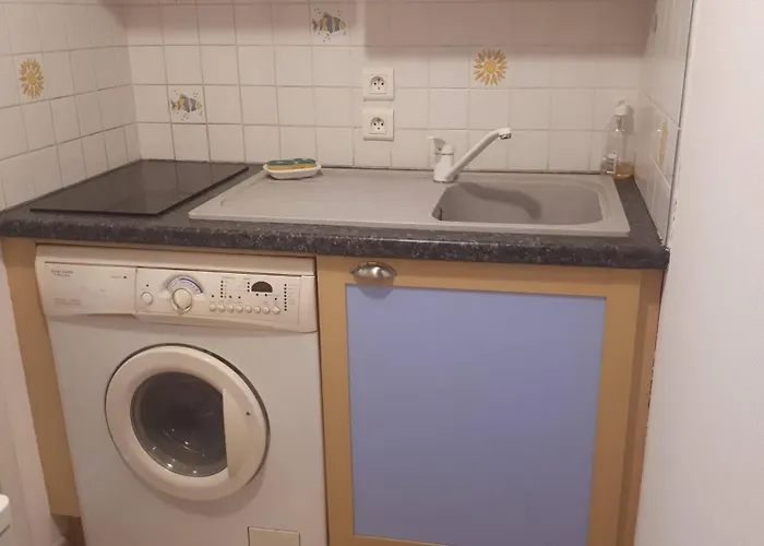 Joli Studio Meuble + Parking En Sous Sol